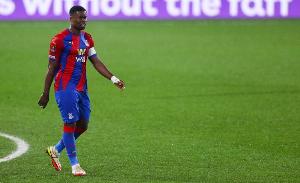 电竞实力对比-TA：水晶宫无法找到替代者，格伊转会岌岌可危&amp;正与主教练商谈