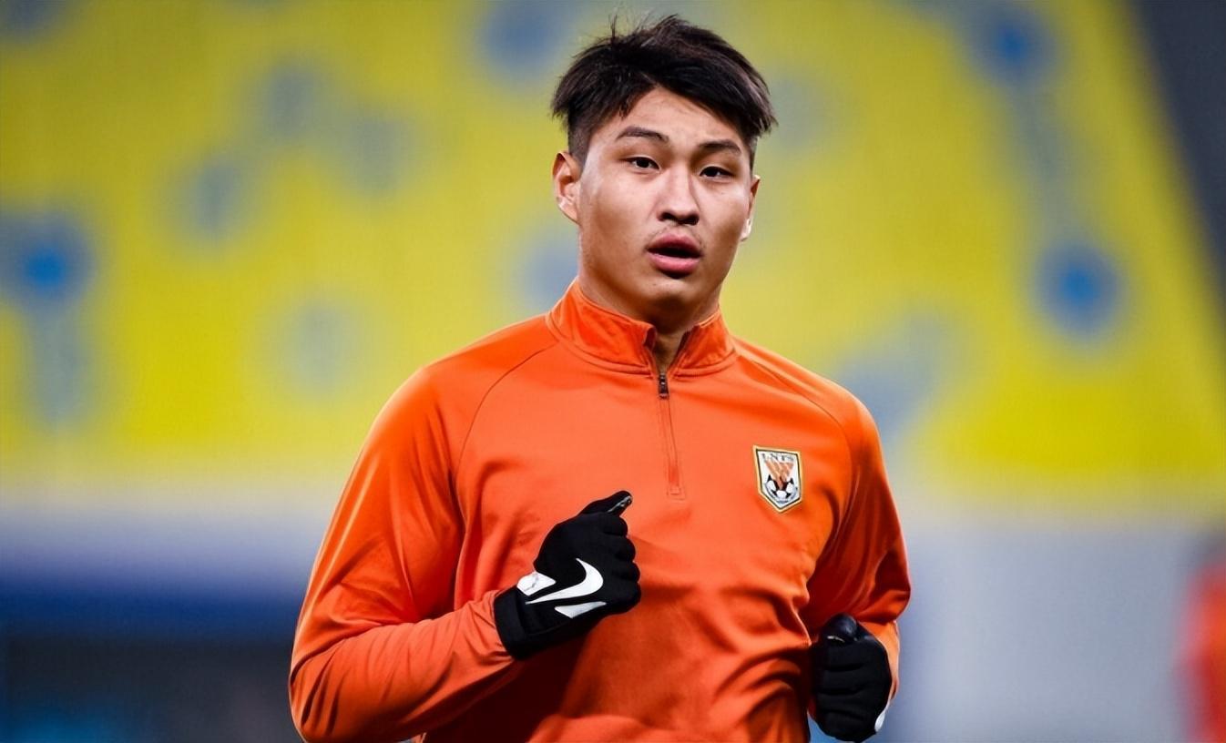 电竞实力对比-辽宁铁人出战中超前，中锋位置已喜添本土新锋霸助阵，值得期待